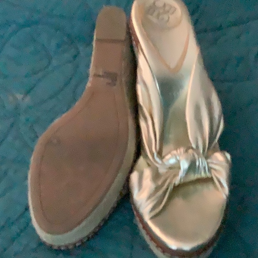 BCBG, sandals shoes